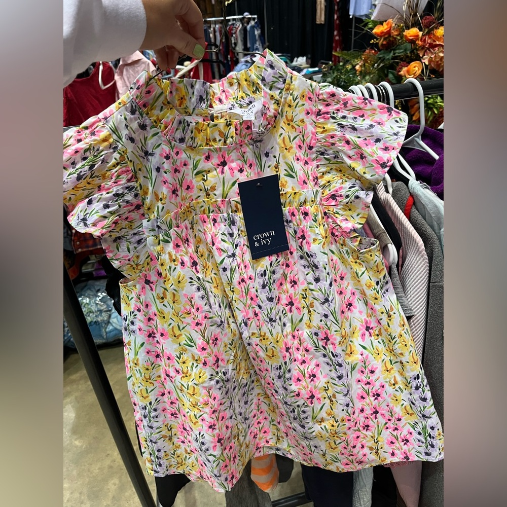 NWT crown and ivy floral high neck ruffle top size XS